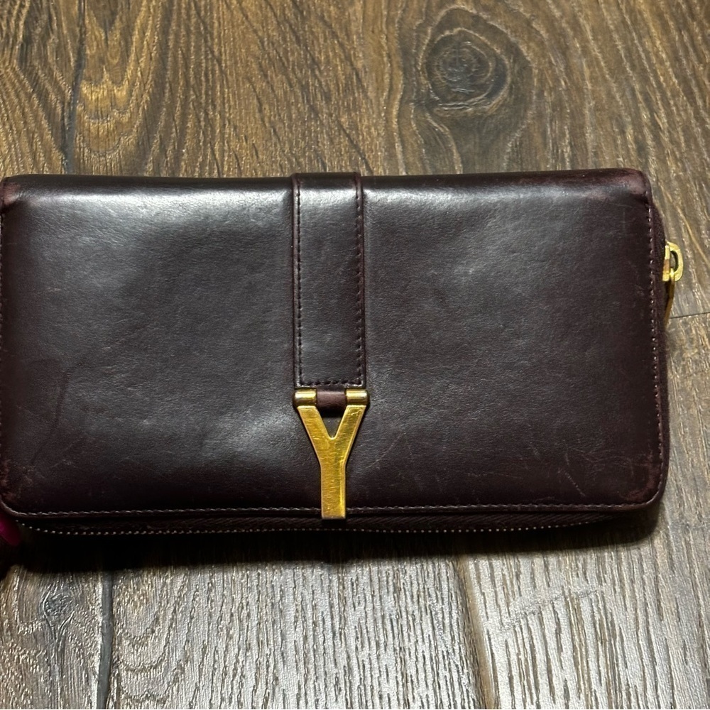 Saint Laurent Leather Continental
Wallet - Burgundy Wallet - Picture 16 of 16